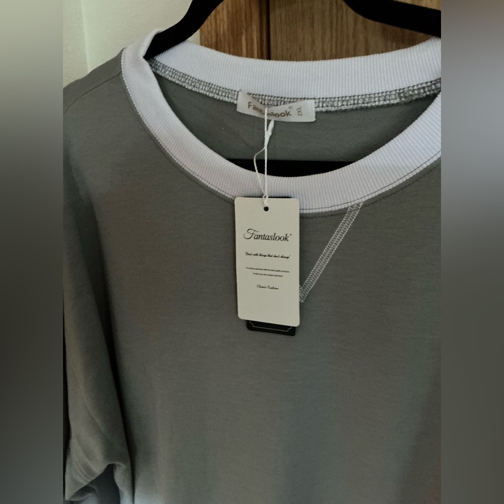 New w/tags FANTASLOOK grey soft sweatshirt casual leisure plus women 2XL - Picture 3 of 4
